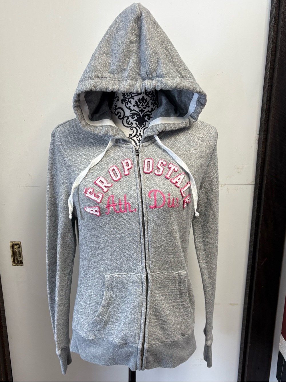 Aeropostale Grey and Pink Embroidered Chest Zip-Up Hooded Sweatshirt Size Large